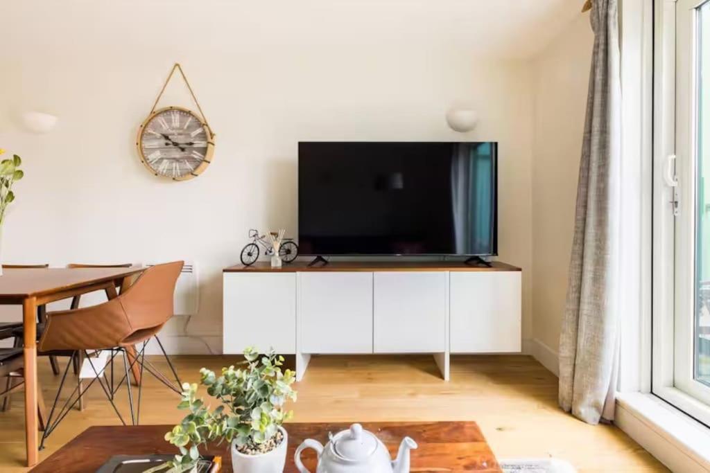 Stunning 2 Bed Ensuite Londra