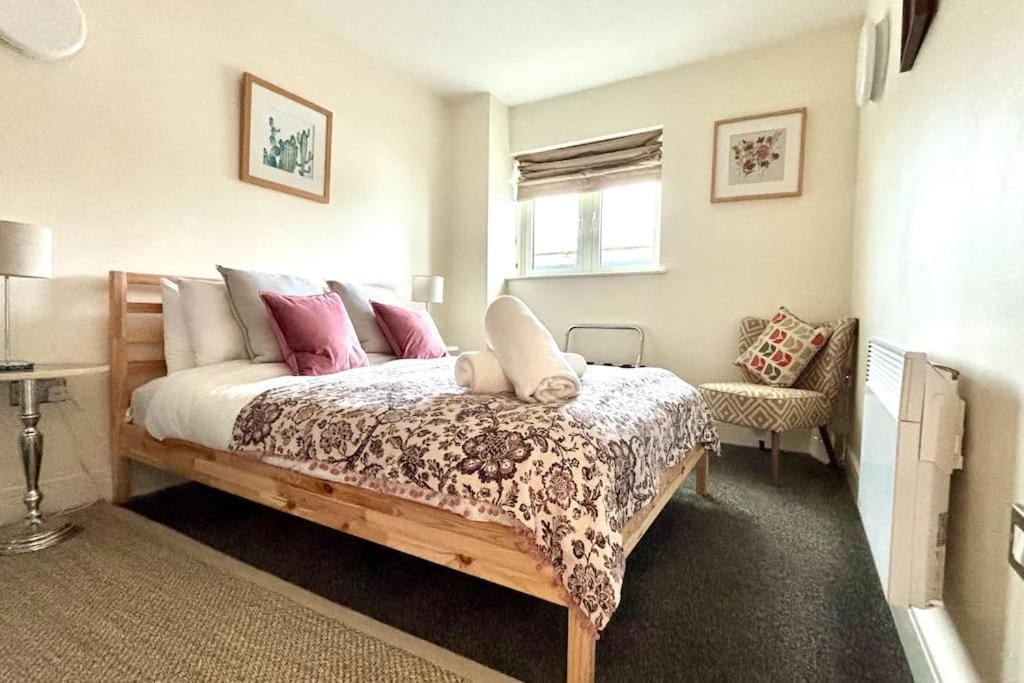 Stunning 2 Bed Ensuite *